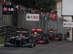 Судьи Гран-при Италии хотели наказать Шумахера